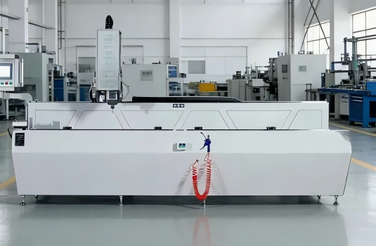 3+2 ašių CNC galinis frezavimo staklės, skirtos specialios formos aliuminio profiliams | Langų ir užuolaidų sienų mašinos