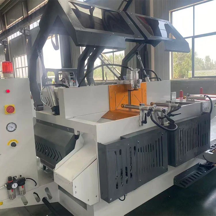 CNC automatinis dvigalvis kampinis pjūklas aliuminio langų durims
