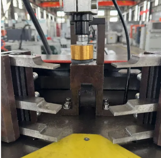 Didelio stiprumo 140 mm aliuminio kampų derinimo mašina