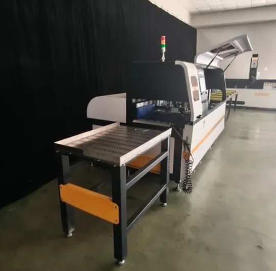 Itin tikslus CNC diskinis pjūklas pramoniniams aliuminio profiliams